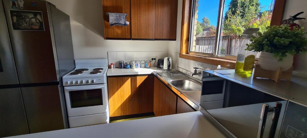 Waratah Waterfall Retreat Unit 1 Free Pay Tv In Two Rooms Free Wifi Exterior foto