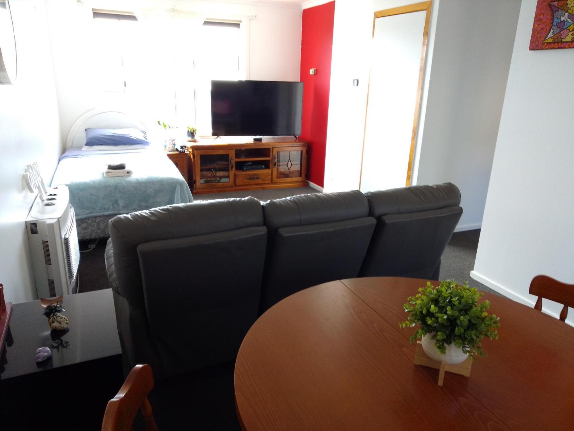 Waratah Waterfall Retreat Unit 1 Free Pay Tv In Two Rooms Free Wifi Exterior foto